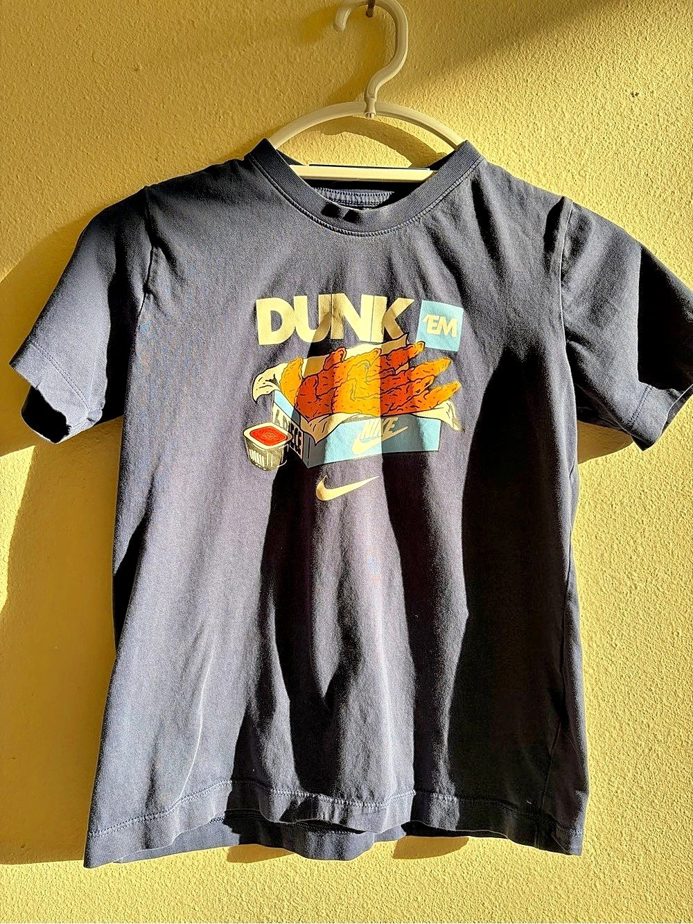 Nike The Nike Tee Graphic Tee Navy Blue Boys Medium